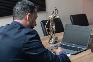 Professionele juridische bijstand bij immigratie helpt bij verblijfsvergunning aanvragen en bureaucratische processen